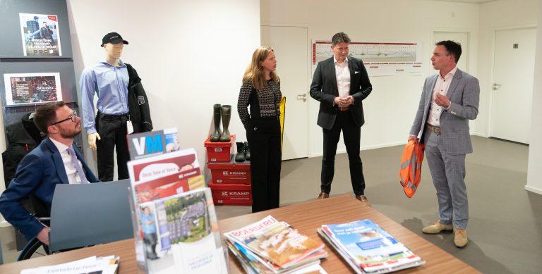 Fotoreportage Martijn Beekman: werkbezoek Carola Schouten