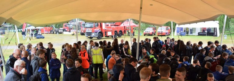 Dromen van een vliegende auto op FestIIME