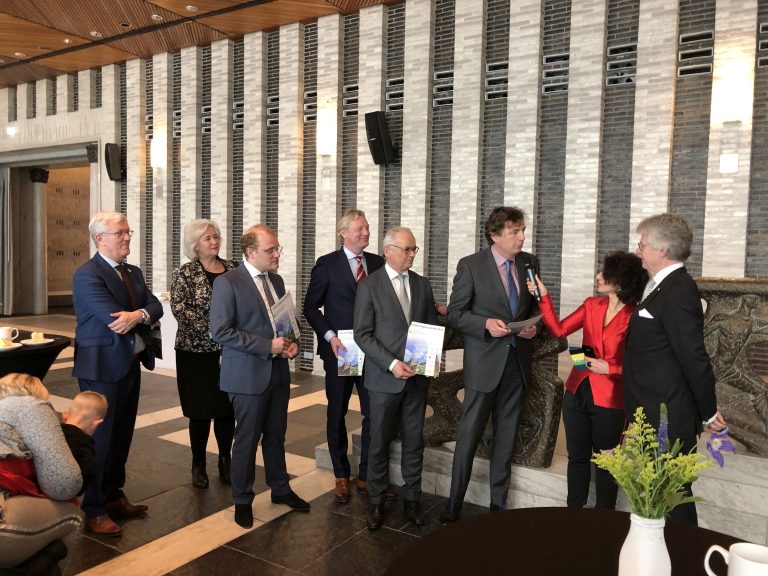 Gelders Regionaal Manifest aangeboden aan de nieuwe Staten