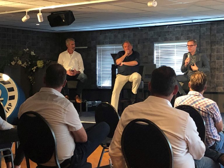 Eerste groep mkb’ers ‘d’r an’ na kick-off in Vijverberg