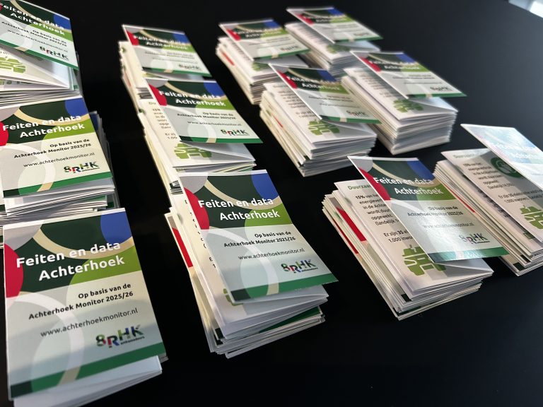 afbeelding van boekjes van de Achterhoek Monitor spiekbriefjes